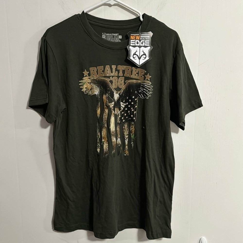 REALTREE ‘86 Eagle T-shirt in Sz Medium, see measurements, NWT